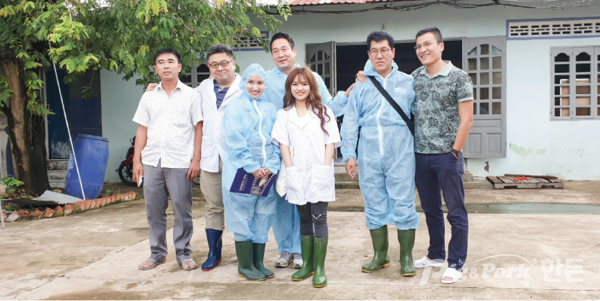 ▲ 해외 바이어 발굴을 위한 베트남 현지 농장 방문