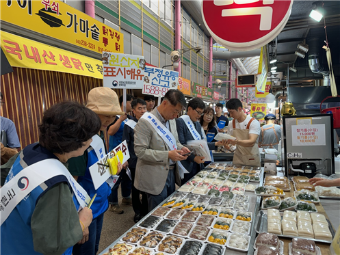 ▲ 국립농산물품질관리원은 지난 8월 26일부터 9월 13일까지 추석 명절을 맞아 원산지 표시 일제 점검을 진행했다. (사진 / 농관원)